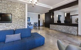 Imperia Hotel & Suites Saint-Eustache